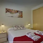 2º Linea De Playa Con Piscina & Parking דירה *